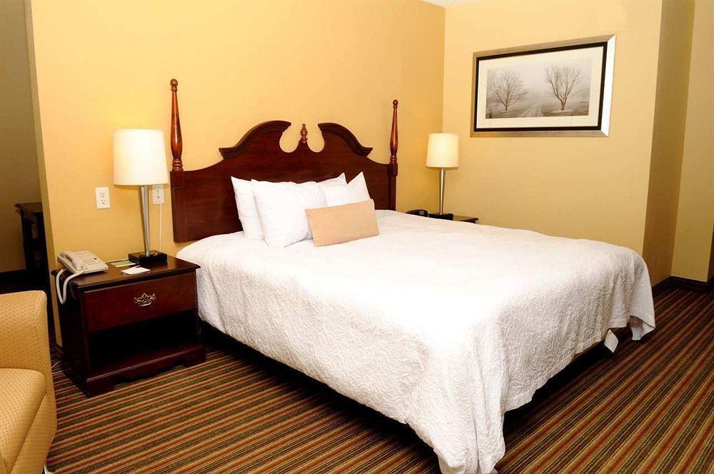 Hampton Inn Оуенсборо Екстер'єр фото